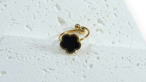 Chic Stainless Steel Gold-Plated Flower Ring with Black Accent