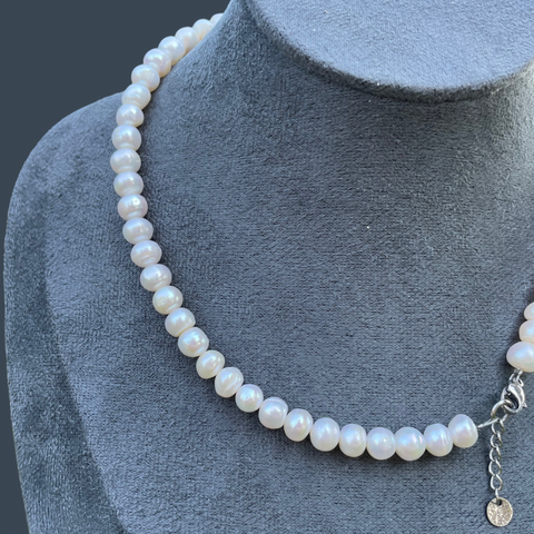 Elegant Freshwater Pearl Necklace with Stainless Steel Clasp