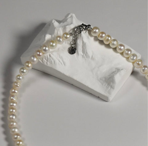 Elegant Freshwater Pearl Necklace with Stainless Steel Clasp