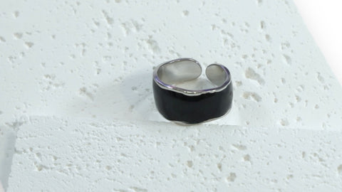 Bold Enamel Stainless Steel Rings: Elegance in Every Curve