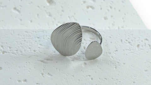 Abstract Wave Stainless Steel Rings: Organic Elegance