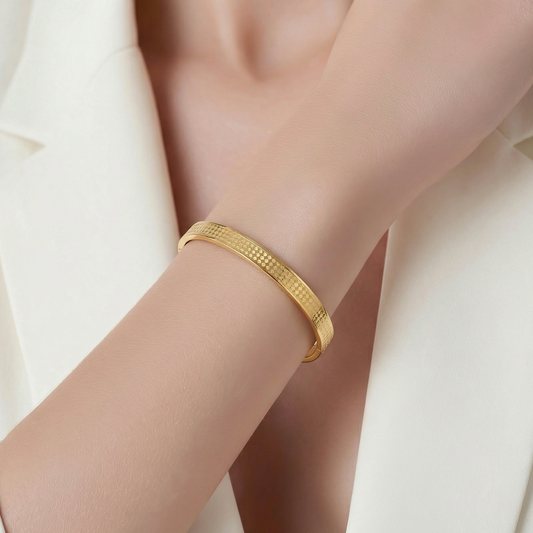 Carve Rhombus Bangle