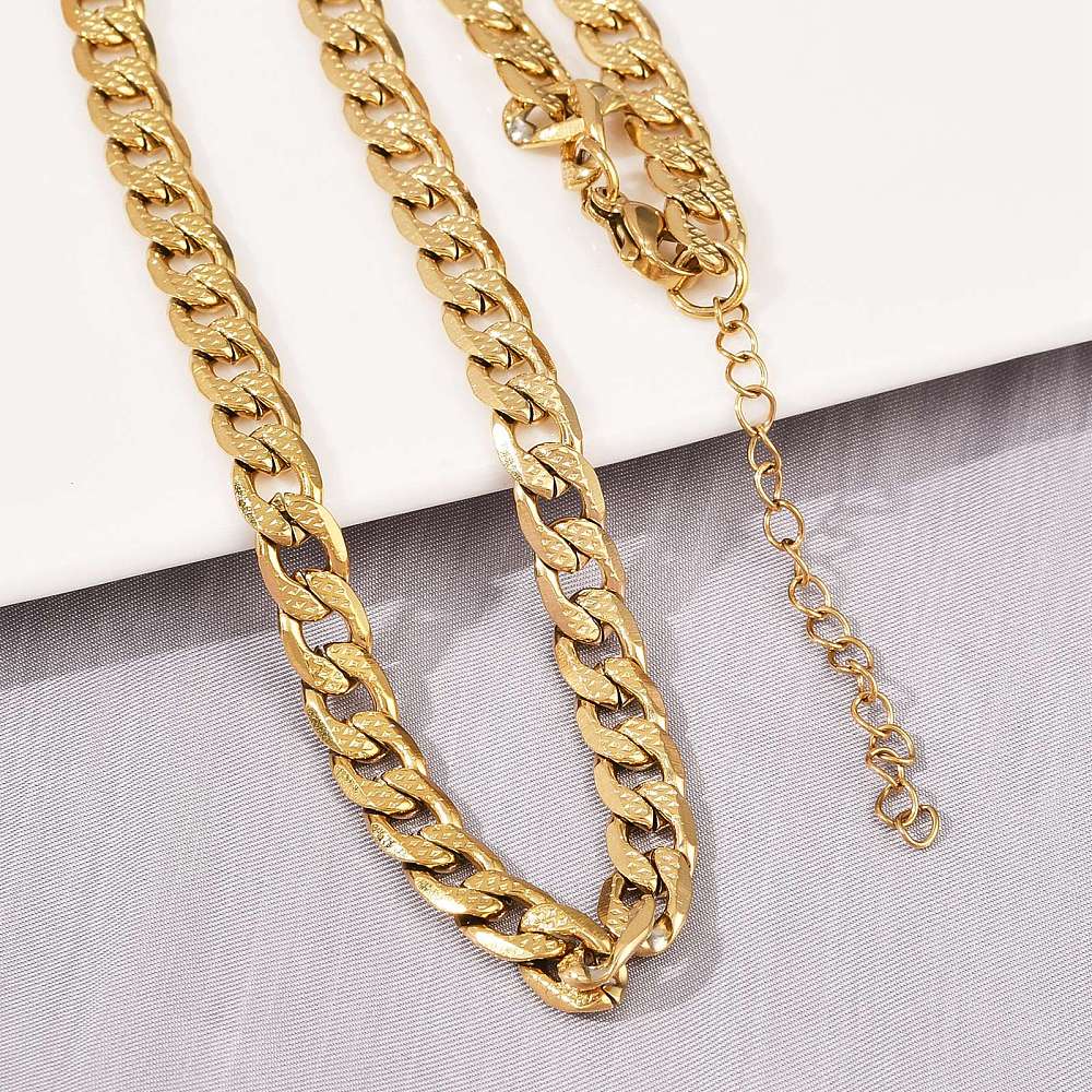 Textured Cuban Chain Necklace
