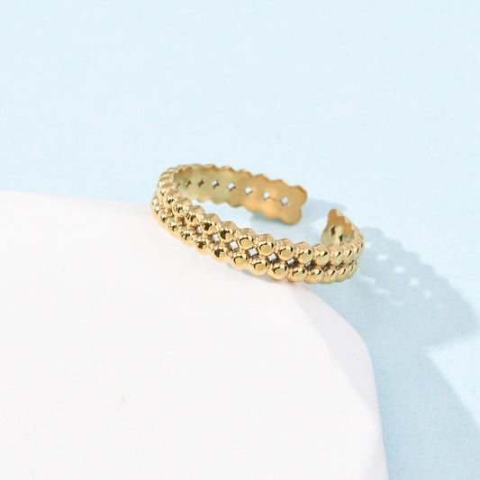 Δαχτυλίδι με ανάγλυφη υφή σε χρυσό